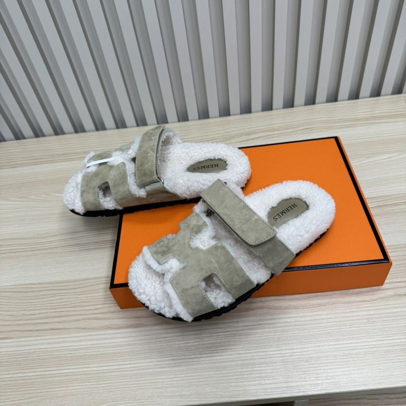 H**mes slippers
